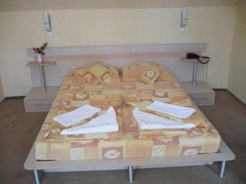 Suri Guesthouse Braşov Extérieur photo